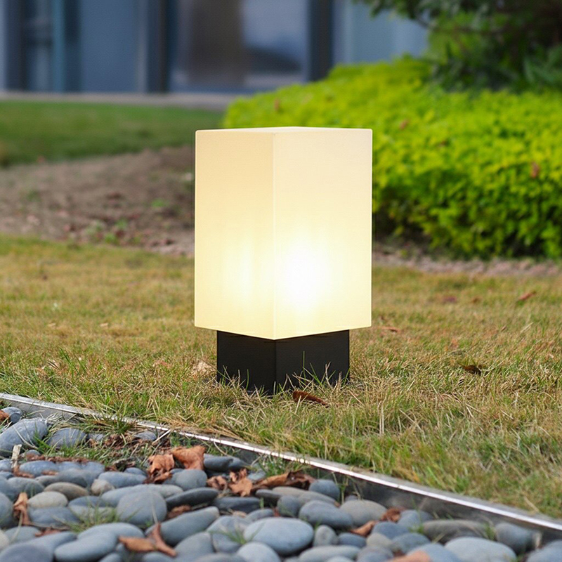 โคมไฟตั้งพื้นเรืองแสง ไฟ LED พ - Solar Garden Light บทวิจารณ์และราคา